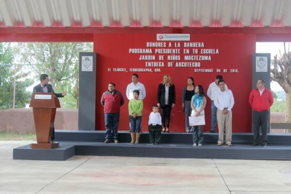 Entrega edil de Tequis arcotecho en kinder
