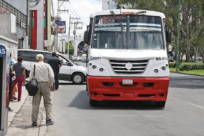 Calzada verifica credencialización 
