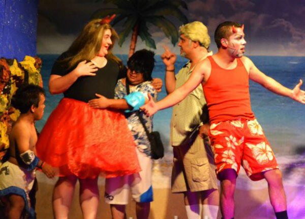 Presentan Pastorela Beach