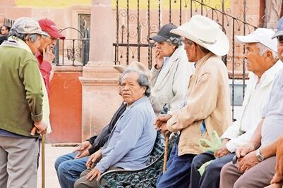 Metrópoli concentra  a adultos mayores