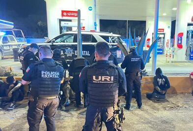 Detienen en Querétaro a 11 personas que participaban en carreras clandestinas