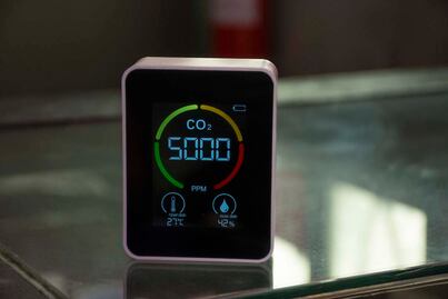 Obligatorio, medidor de CO2 para los comercios en Querétaro