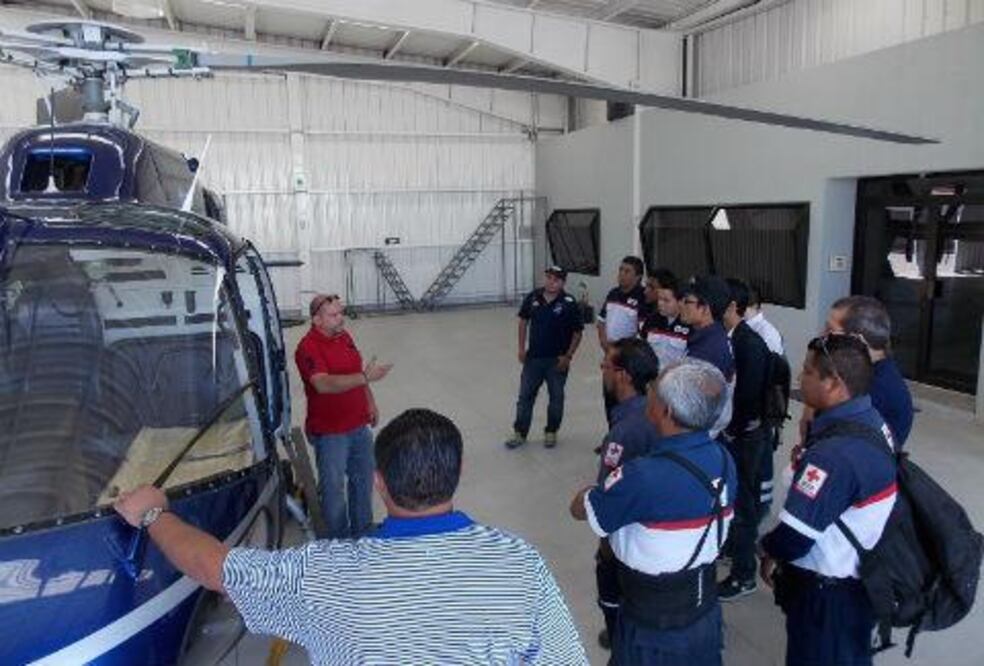  Reciben  capacitación en transportación aeromédica