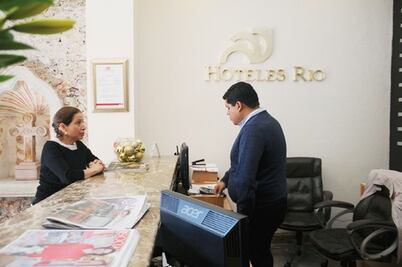 Acercan a alumnos a la vida profesional 