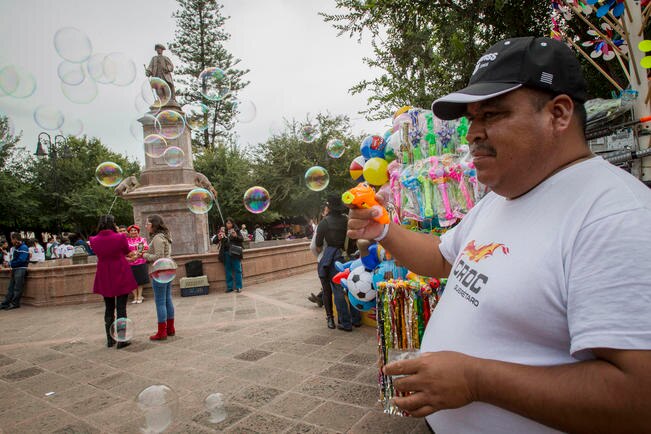 Alameda Hidalgo, para la familia el paseo obligado 