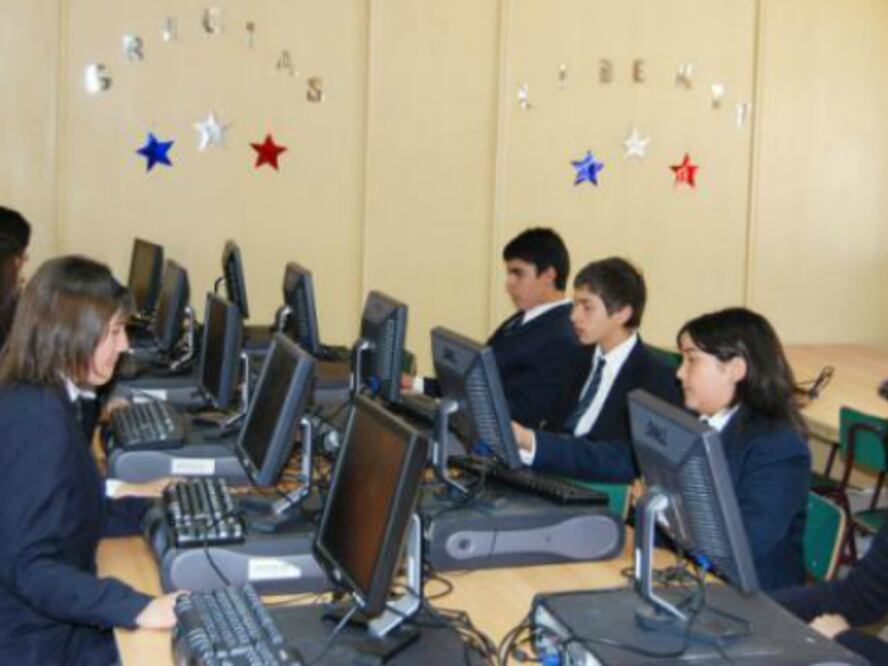 Hábitos de adolescentes  en la web 