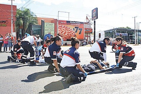 Reconoce delegado labor de Cruz Roja