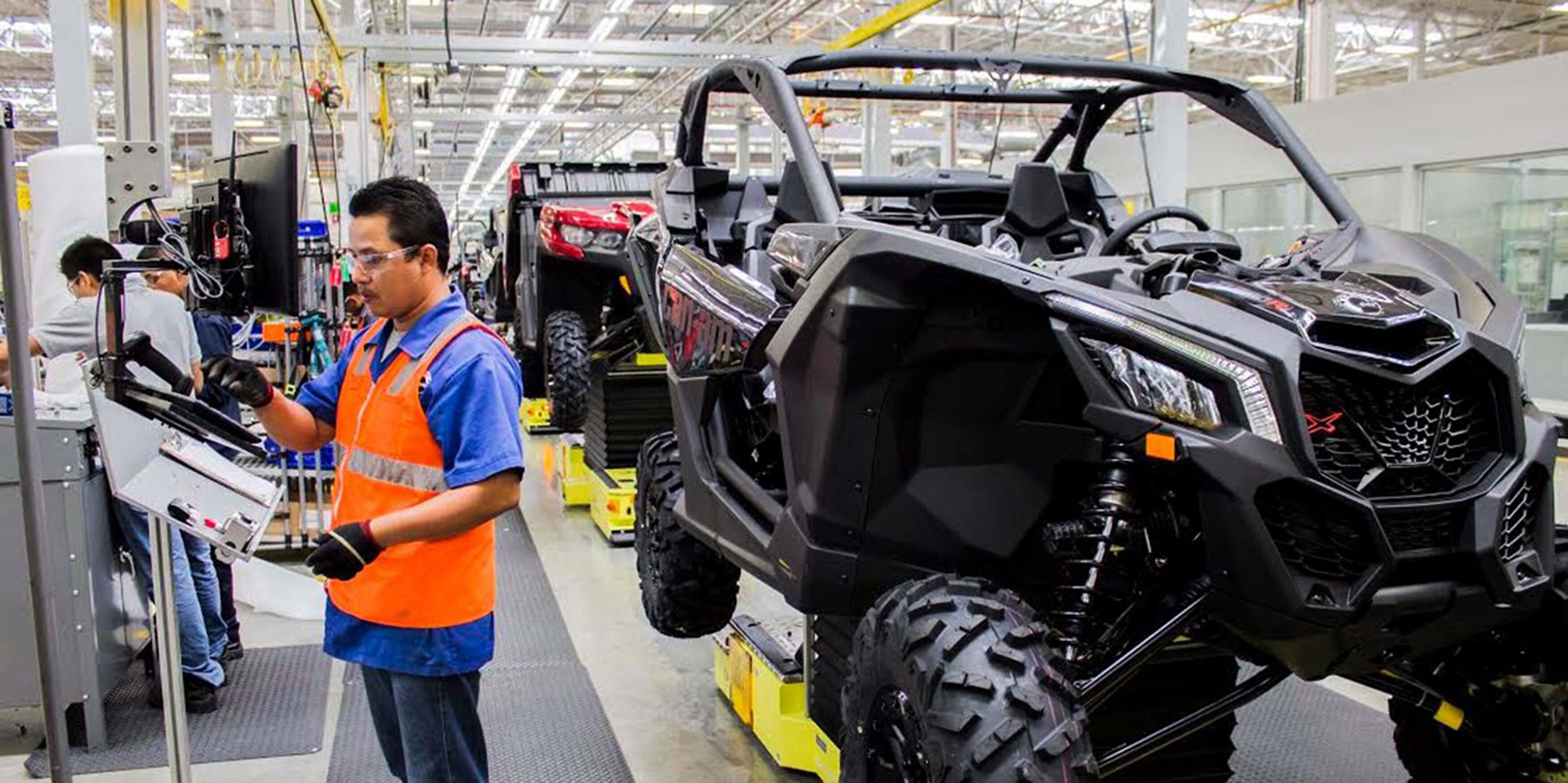 Gobierno prevé mejoras en el sector automotriz