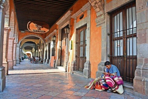 Presenta daños  “El Mesón”