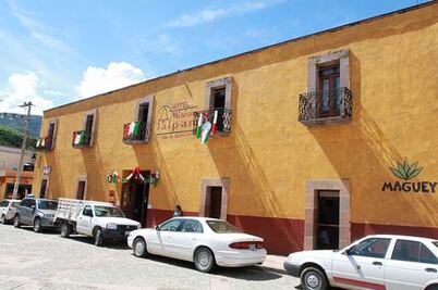 Jalpan enfrenta déficit monetario