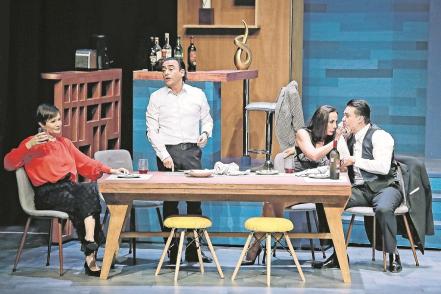 ¿Puesta en escena o show mexicano? hay para elegir