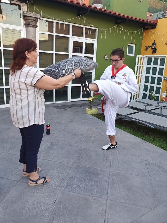 Paratletas. Deportistas entrenan aun en cuarentena