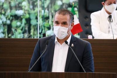 Analiza Mauricio Ruiz pedir licencia al Congreso local; buscaría la presidencia municipal