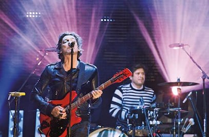 Zoé llega con su arsenal onírico