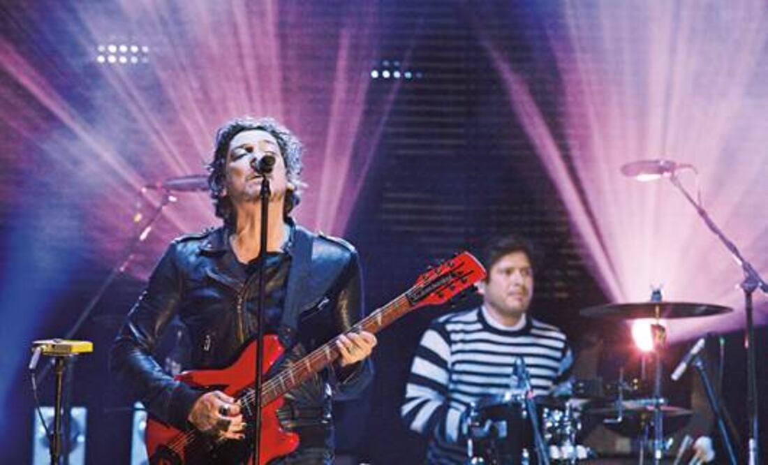 Zoé llega con su arsenal onírico