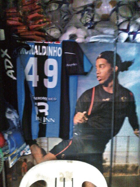 Ya ‘pesa’ la playera queretana