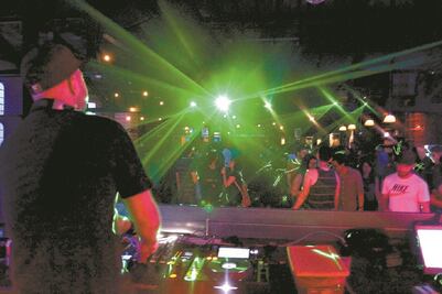 En octubre abrirían los centros nocturnos