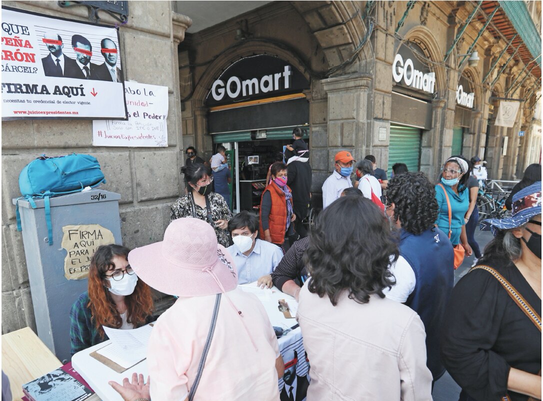 Morena va por 2 millones de firmas para enjuiciar a expresidentes