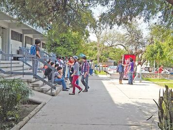 44% de alumnos son de bajos recursos