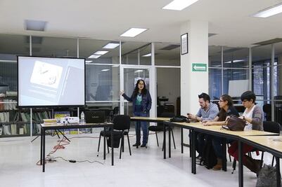 Sara Uribe  impartió taller 