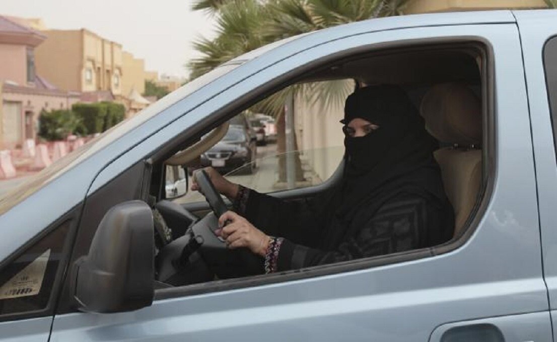 Arabia Saudita permitirá que mujeres conduzcan; ¿qué hay detrás de esta decisión?