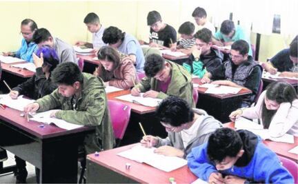 SEP implementa programa para jóvenes no aceptados en universidades