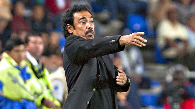 Hugo Sánchez queda fuera de los Tuzos de Pachuca