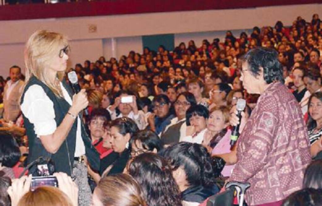 Festejan a la mujer en Querétaro