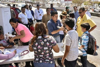 Lleva Roberto Sosa Alcalde en tu Calle a dos colonias