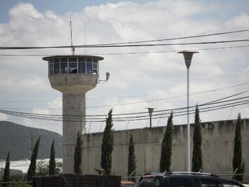 Indagan a implicados en la fuga de reo