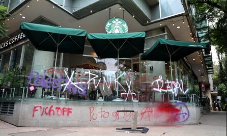 Embajada de EU alerta a sus ciudadanos por nueva marcha antigentrificación en CDMX; recuerda violencia en manifestación en la Condesa