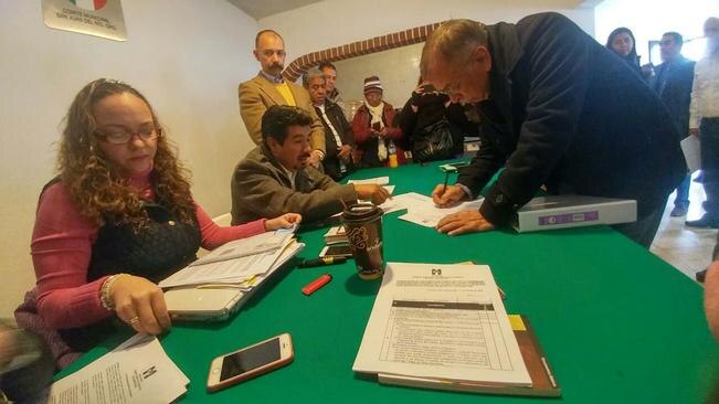PRI cancela registro de Nieto y Lara