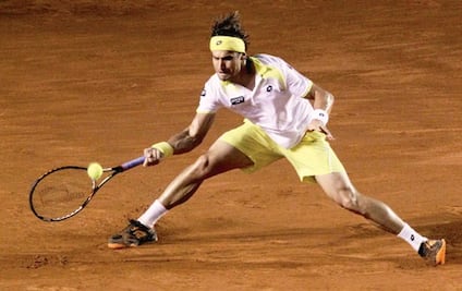 Ferrer saca “colmillo” y sigue en Acapulco