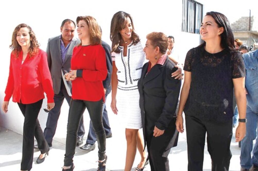 Remodelan y amplían casa hogar 