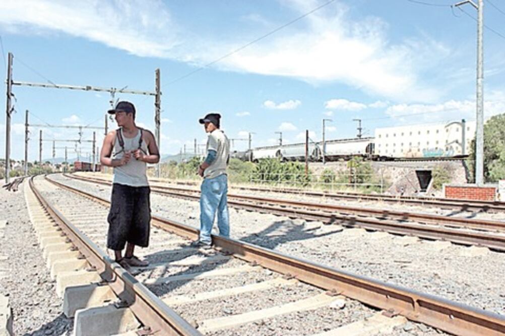 Van 13 migrantes detenidos, dicen