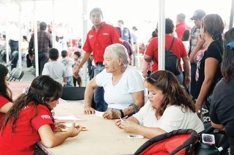 Ejercieron 2 mmdp en programa Soluciones