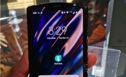 Motorola lanza el nuevo Moto Razr con pantalla plegable
