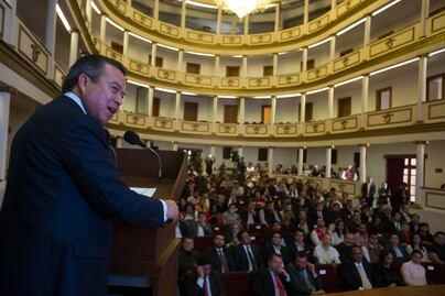 En respuesta al PAN, César Camacho defiende fuero presidencial
