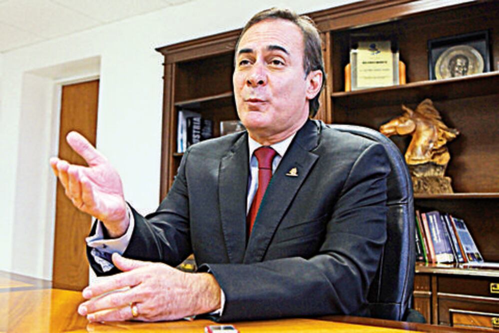 Dan “vía libre” a Castañón