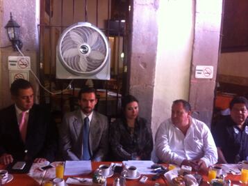 Lanzan campaña "Si no votas, no existes"