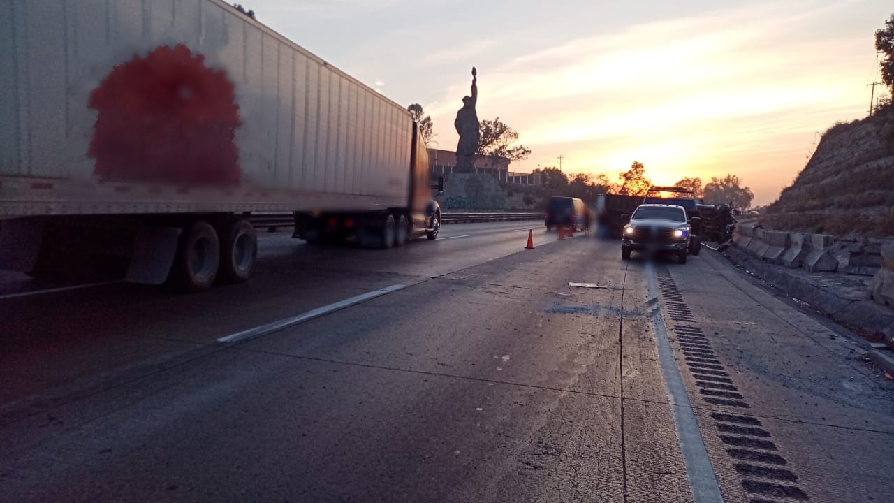 "Cierre intermitente a la circulación", tras accidente en la autopista México-Querétaro 