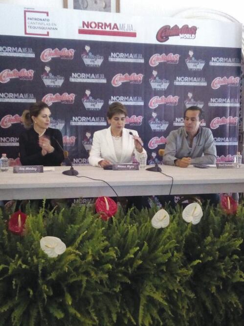 La viuda de Moreno Ivanova donó el saco que Cantinflas usó en El Profe. (ESPECIAL)