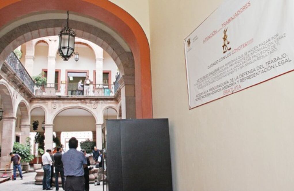 Presencia de “coyotes”, no constituye delito: abogados