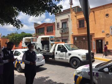 Multarán con 120 mil pesos a operadores de moto taxis pirata en Bernal