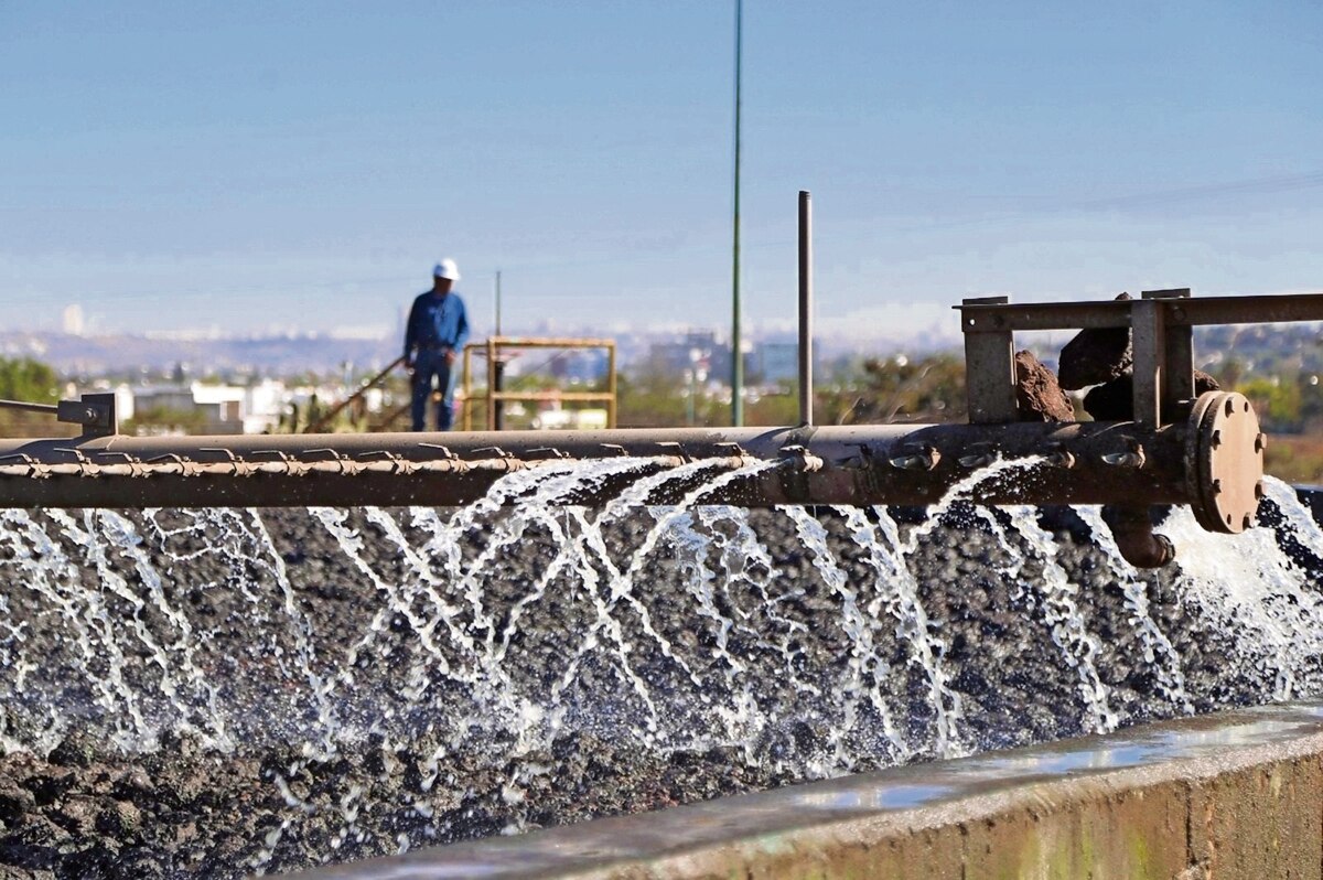 Falta de agua en Querétaro se debe a cortes de luz, reporta la CEA