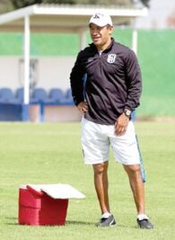 Ambriz está feliz con jugadores