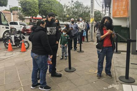 Abarrotan lugares para hacerse la prueba Covid