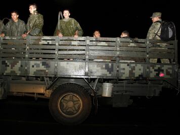 Recorren comunidades afectadas