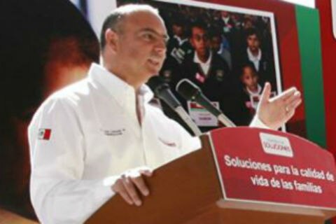 Huimilpan con agua y piso firme al 100%