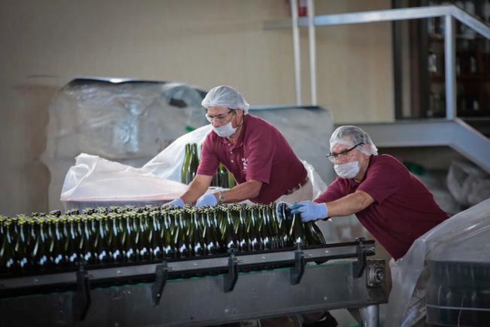 De acuerdo con la AVQ, al cierre de 2016 la se reportó un crecimiento de 5% en el sector y para este año se prevé crecer el mismo porcentaje (ARCHIVO. EL UNIVERSAL)